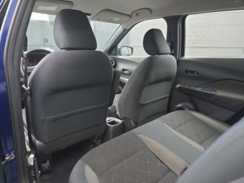 Used 2019 Nissan Kicks SV FWD image 36