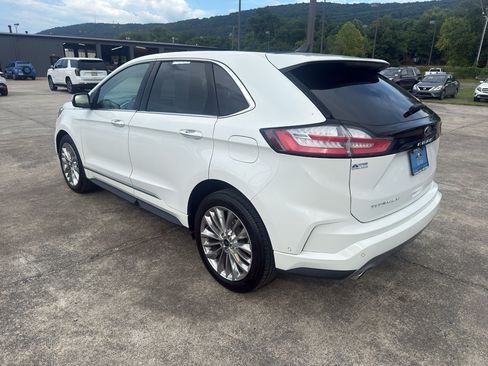 Used 2021 Ford Edge Titanium w/ Equipment Group 301A FWD image 3