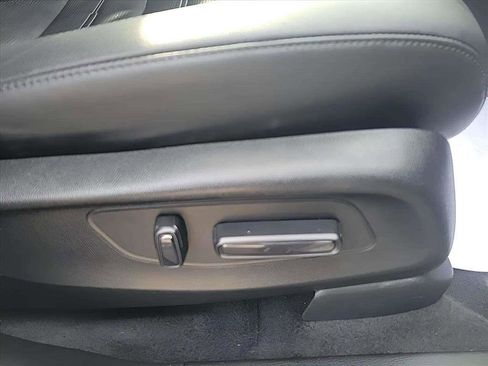 Used 2023 Honda CR-V EX-L image 31