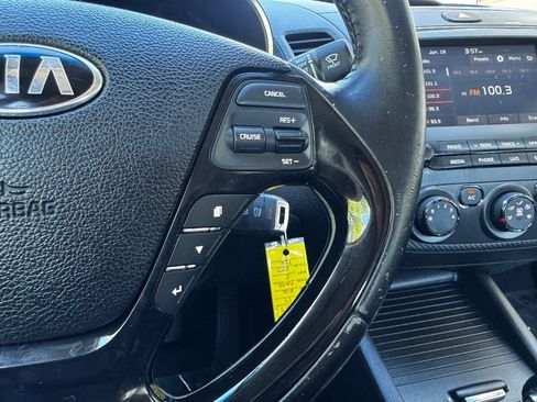 Used 2017 Kia Forte S FWD image 24