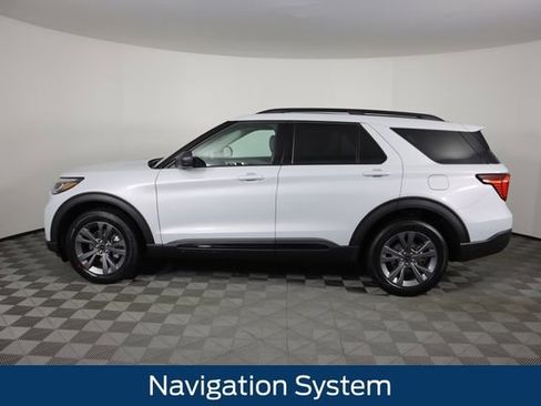 New 2026 Ford Explorer Active w/ Active Comfort Package image 6