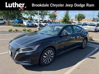 Used 2024 Nissan Altima 2.5 SV w/ SV Premium Package AWD/4WD video 1