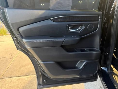 Used 2023 Honda Pilot Elite image 24