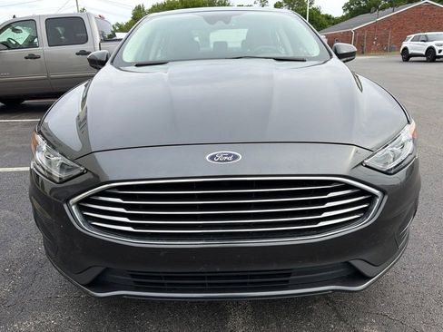 Used 2019 Ford Fusion SE FWD image 7