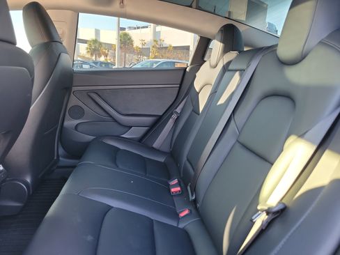 Used 2023 Tesla Model 3 Standard Range image 11