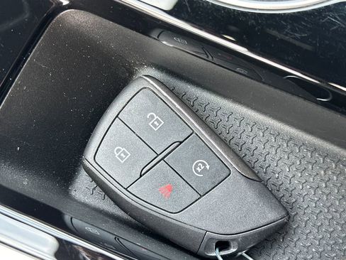 Used 2025 Chevrolet Equinox LT image 31