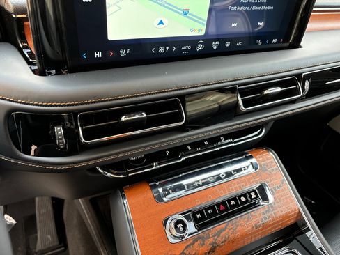 New 2025 Lincoln Aviator Black Label image 23