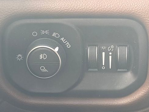 Used 2020 RAM 2500 Laramie w/ Protection Group image 24