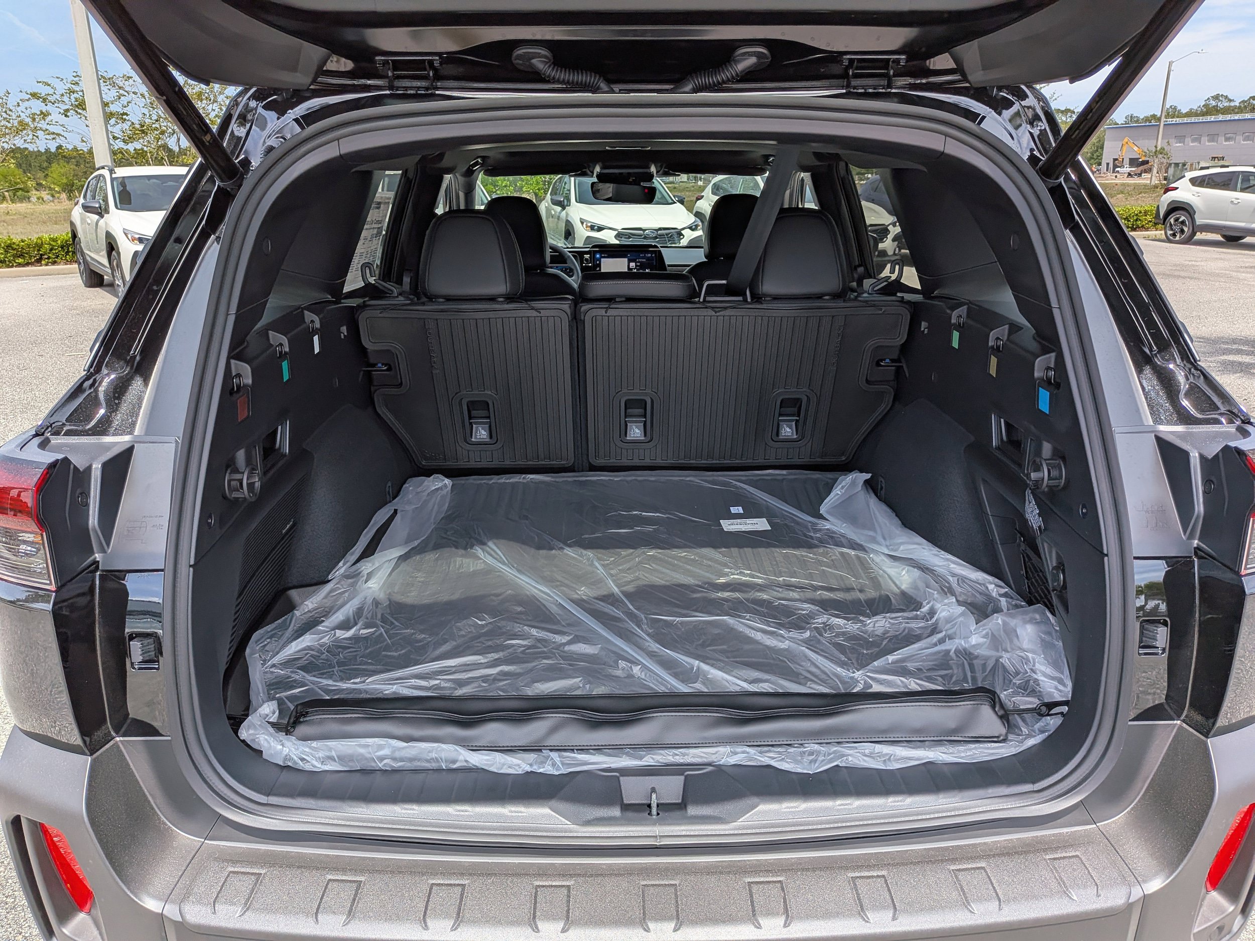 New 2026 Subaru Outback Limited AWD/4WD image 13