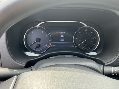 Used 2025 Nissan Frontier SV RWD image 15