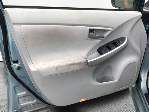 Used 2013 Toyota Prius Two image 20