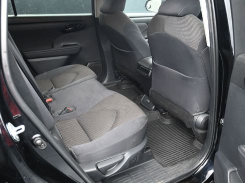Used 2023 Toyota Highlander L FWD image 10