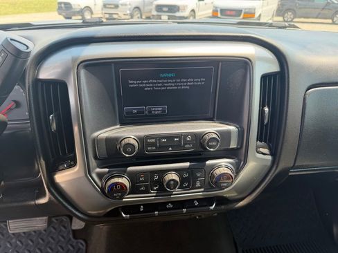 Used 2018 Chevrolet Silverado 1500 LT w/ All Star Edition AWD/4WD image 19