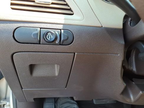 Used 2009 Chevrolet Malibu LS FWD image 17