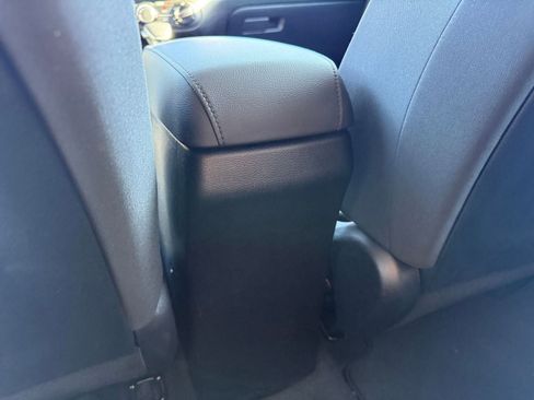 Used 2025 Kia Soul LX w/ LX Technology Package image 24