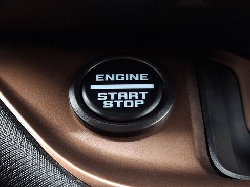 Certified 2024 Ford Bronco Sport Outer Banks w/ Tech Package AWD/4WD image 28