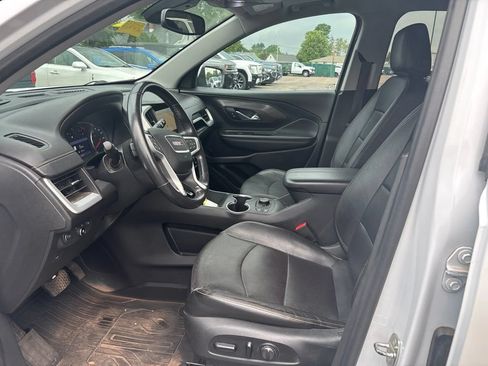 Used 2021 GMC Terrain SLT w/ Infotainment Package II AWD/4WD image 10