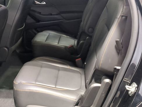 Used 2021 Chevrolet Traverse LT w/ LT Premium Package FWD image 20
