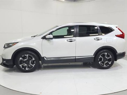 Used 2019 Honda CR-V Touring image 4