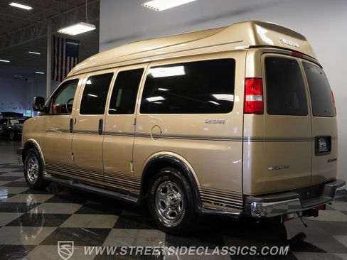 Used 2006 Chevrolet Express 1500 w/ Preferred Equipment Group image 9