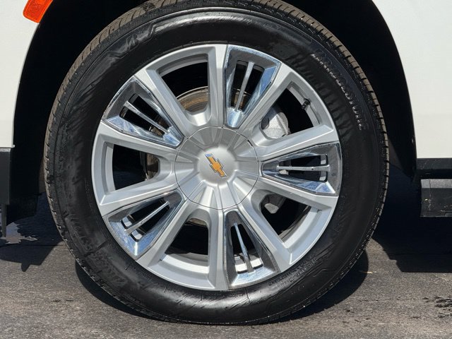 Used 2024 Chevrolet Tahoe High Country w/ Premium Package AWD/4WD image 12