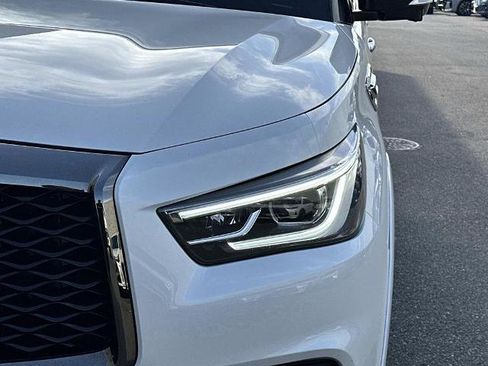 Certified 2024 INFINITI QX80 Sensory AWD/4WD image 9