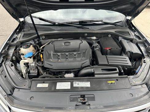 Used 2018 Volkswagen Passat 2.0T R-Line image 26