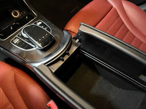 Used 2015 Mercedes-Benz C 300 4MATIC Sedan image 33