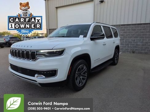 Used 2023 Jeep Wagoneer Series II AWD/4WD image 7