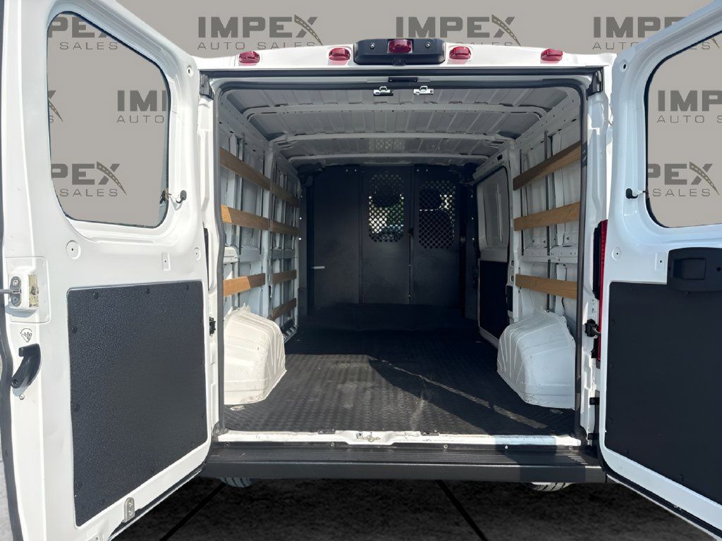 Used 2025 RAM ProMaster 2500 w/ U-Haul Equipment Group FWD image 21