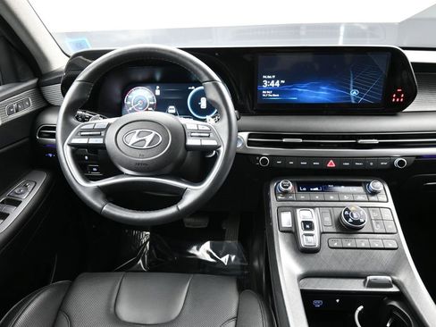 Certified 2025 Hyundai Palisade Limited image 20