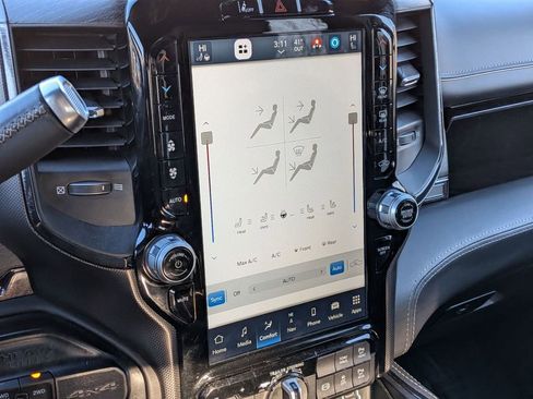 Certified 2024 RAM 2500 Limited image 23