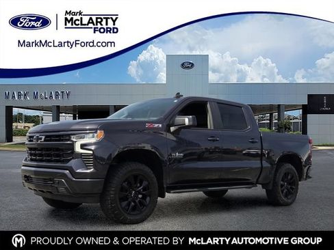 Used 2022 Chevrolet Silverado 1500 RST AWD/4WD image 1