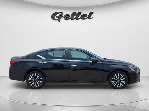 Certified 2024 Nissan Altima 2.5 SV FWD image 4