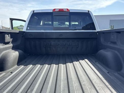 Used 2018 GMC Sierra 1500 Denali AWD/4WD image 10