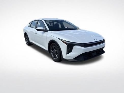 Used 2025 Kia K4 FWD image 4