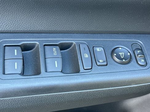 Certified 2025 Honda CR-V LX image 12