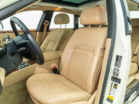 Used 2013 Rolls-Royce Ghost image 27