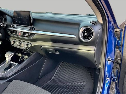 Certified 2024 Kia Forte LXS w/ LXS Technology Package image 16