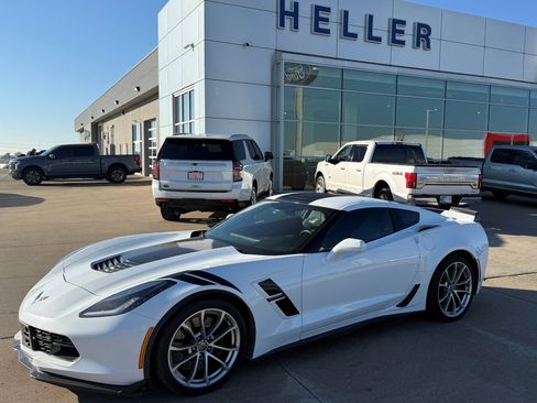 Used 2018 Chevrolet Corvette Grand Sport image 3