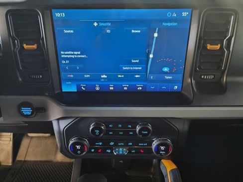 Used 2021 Ford Bronco Badlands image 22