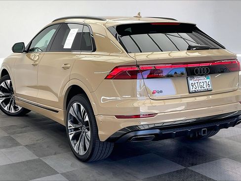 Used 2024 Audi Q8 Premium Plus AWD/4WD image 9