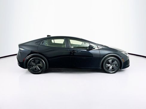 Used 2024 Toyota Prius LE image 10