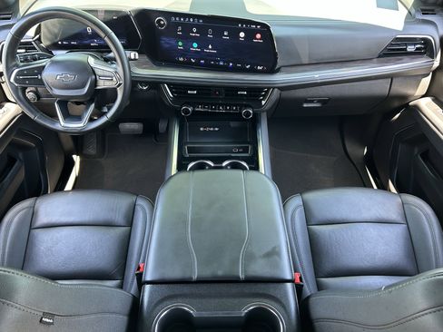 Used 2025 Chevrolet Tahoe Z71 AWD/4WD image 13