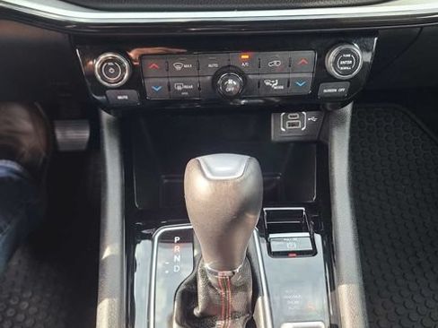 Used 2025 Jeep Compass Trailhawk AWD/4WD image 29