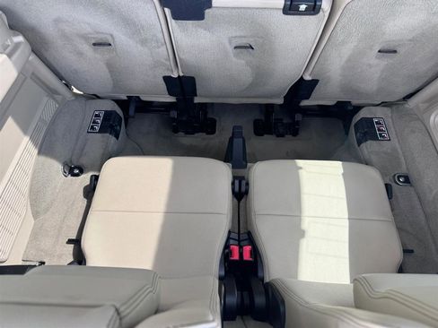 Used 2012 Land Rover LR4 AWD/4WD image 70