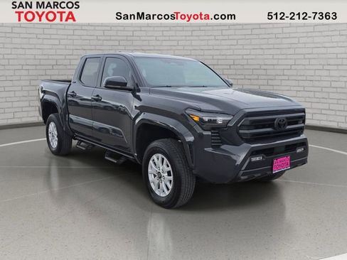 Used 2025 Toyota Tacoma SR5 AWD/4WD image 3