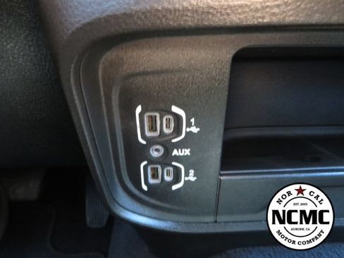Used 2024 RAM 2500 Laramie w/ Safety Group AWD/4WD image 32