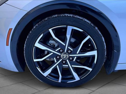 Used 2024 Toyota Prius Prime Premium image 11