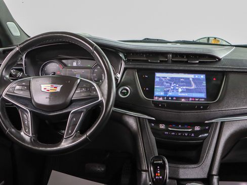 Used 2024 Cadillac XT5 Premium Luxury image 17